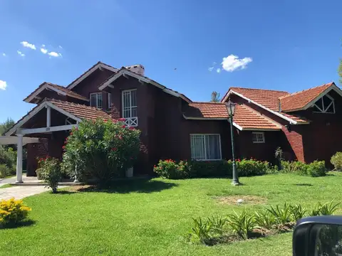 Casa en Venta de 4 dormitorios