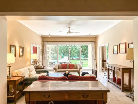 Casa en Venta de 5 dormitorios