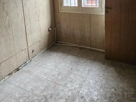 Casa en venta - 3 Dormitorios 1 Baño - Tres de Febrero