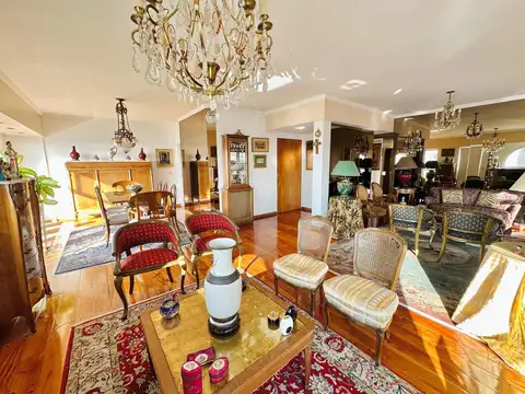 Departamento en Venta de 6 ambientes