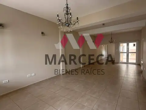 Casa en Alquiler en Área Centro Este, $ 2.200.000