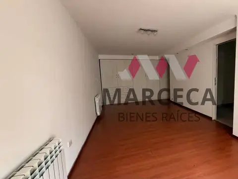 Casa en Alquiler en Área Centro Este, $ 2.400.000