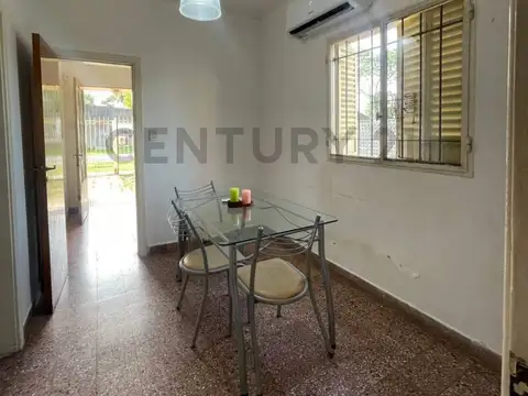 CASA EN VENTA EN LOS HORNOS - LA PLATA - 2 DORMITORIOS