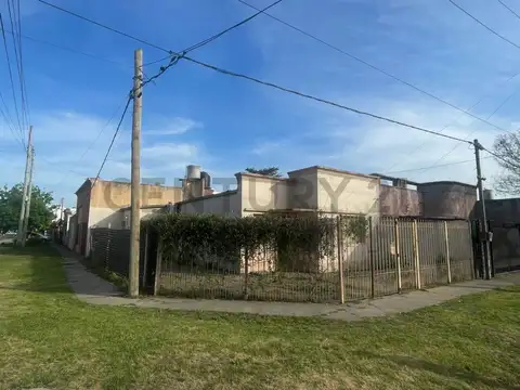 Calle 65 esquina 147 2600