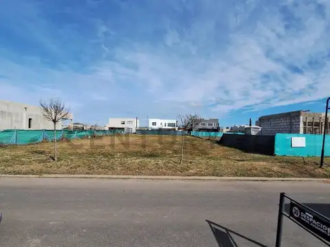 Camino a Dique Lujan 1500, Piso 0