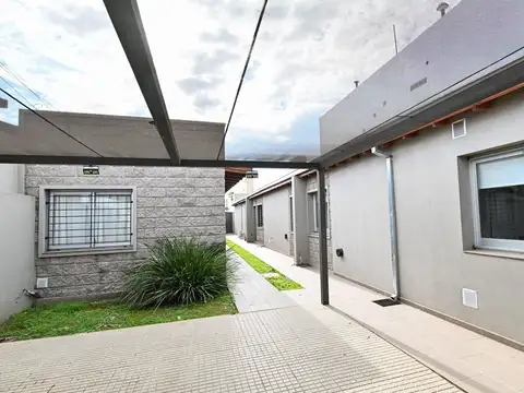Depto Tipo Casa en Venta de 2 ambientes