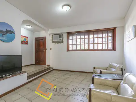 Depto Tipo Casa en Venta de 3 dormitorios