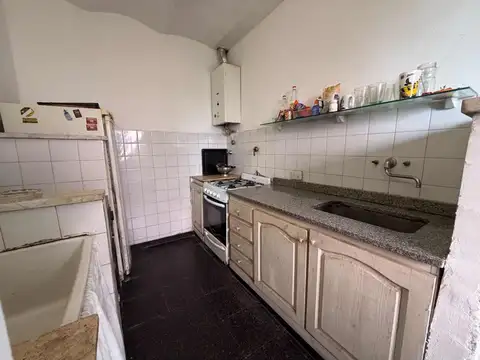 CASA INTERNA 2 DORMITORIOS ABASTO