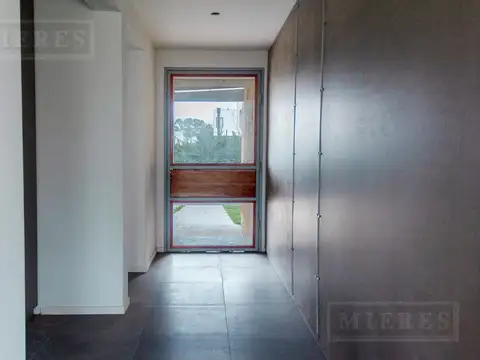 Casa en Venta sobre Lote Interno con orientación Noreste. Tipas, Nordelta.