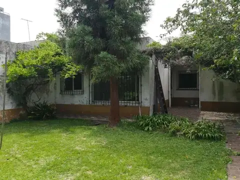 Casa en Venta en Berazategui, USD 145.000