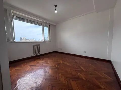 Avenida Rivadavia 2500