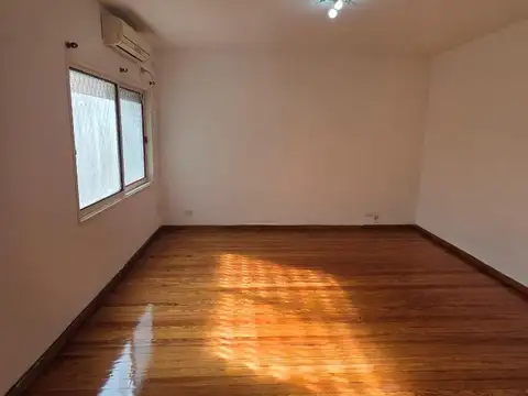 Depto Tipo Casa en Alquiler de 2 ambientes
