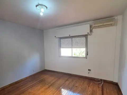 Depto Tipo Casa en Alquiler en Lanús Este, $ 620.000