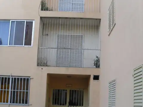 Departamento en Alquiler en Celedonio Escalada, Rosario