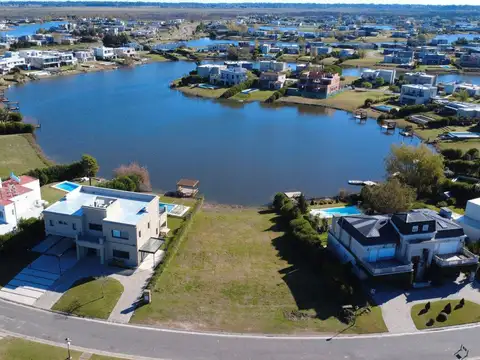 Terreno en Venta en San Sebastián, USD 85.000