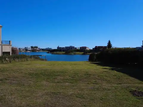Terreno en Venta 16  mts Fondo