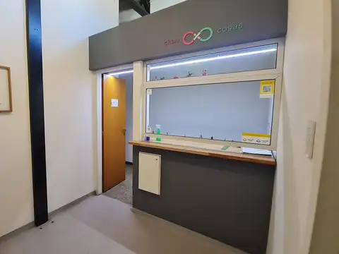 ALQUILER DEPOSITO Y OFICINAS EN PARQUE CHAS