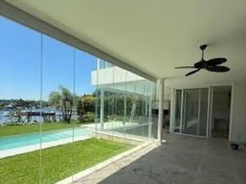 Casa en Venta de 5 dormitorios