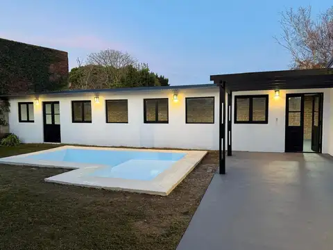 Casa 3 ambientes con 1 baño