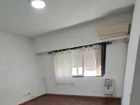 Montevideo 600, Piso 6