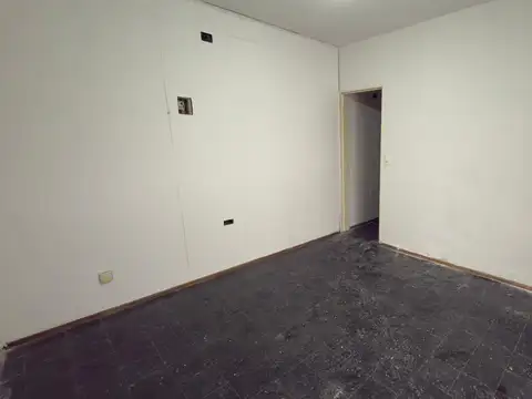 Depto Tipo Casa en Venta 50 años
