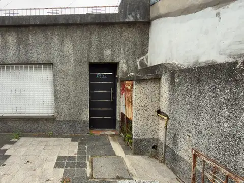 Oportunidad. Depto de pasillo.