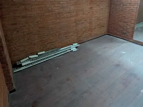 Depto Tipo Casa 8 ambientes con 3 baños