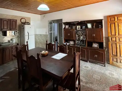 Casa 4 ambientes con 1 baño