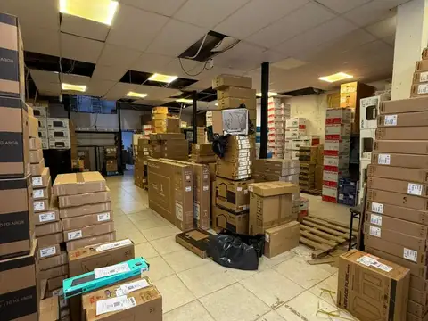 ESPACIO PLANTA LIBRE 300M2+OFICINAS  3DESPACHOS+TERRAZA