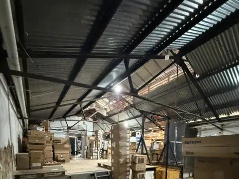 ESPACIO PLANTA LIBRE 300M2+OFICINAS  3DESPACHOS+TERRAZA