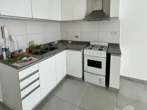 2 AMBIENTES CON BALCON san martin centro