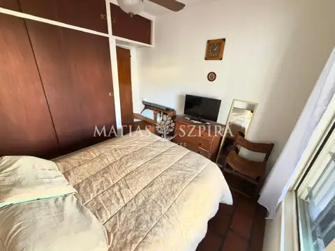 Casa en Venta 5 ambientes con cochera en Castelar
