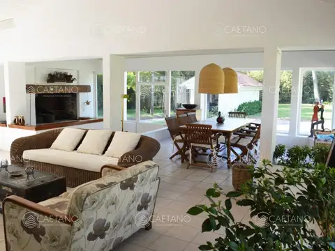 Casa en Alquiler Temporal en Punta Ballena, USD 30.000