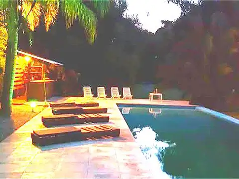 Casa Quinta venta Escobar 3 dormitorios parque galería pileta