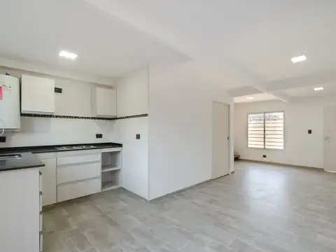 Depto Tipo Casa en Venta de 2 dormitorios