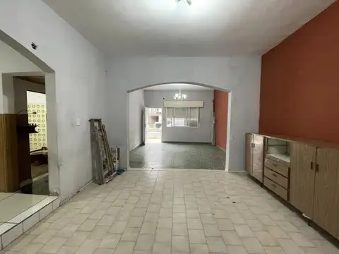 Casa en Venta en Bernal Oeste, USD 50.000