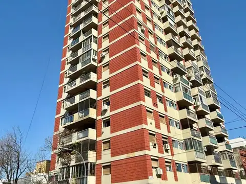 DEPARTAMENTO 3 AMB - DOS BALCONES - LA BOCA - OPORTUNIDAD