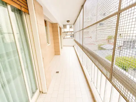 Departamento 4 ambientes con 2 baños