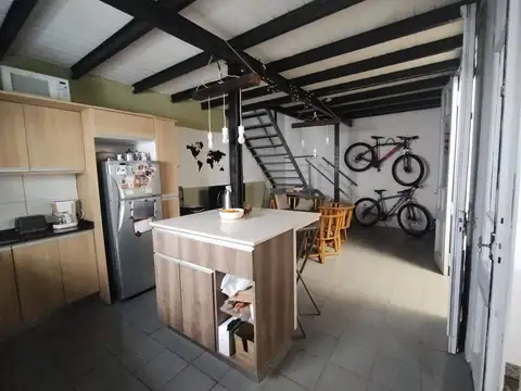 Depto Tipo Casa en Venta 8 años