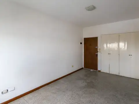 VENTA DEPARTAMENTO 3 AMBIENTES LUMINOSO BALCON