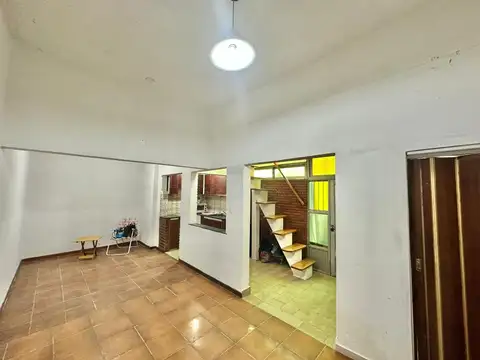 Depto Tipo Casa 3 ambientes con 2 baños