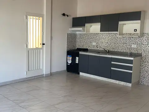 Depto Tipo Casa en Alquiler de 3 ambientes