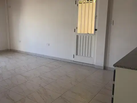 Depto Tipo Casa en Alquiler en Olivos, $ 1.200.000