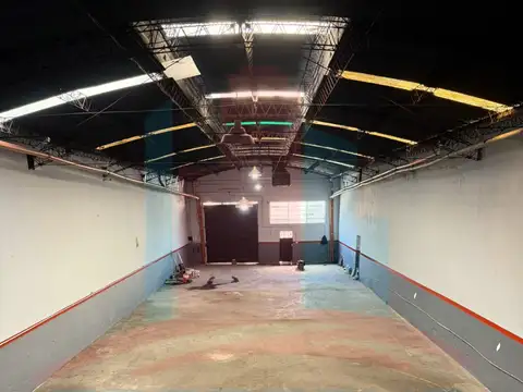 Galpón Alquiler 400 M2, Tinglado Altura 6m, C/ Ofic. Vestuario, San Justo