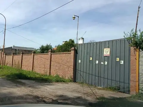 Lote de 2.220 m2, en zona de casa quintas,apto galpon
