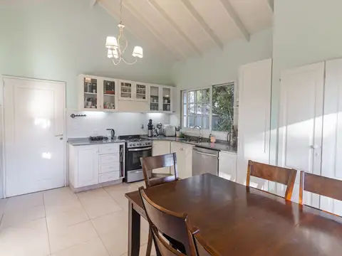 Casa 3 ambientes con 3 baños