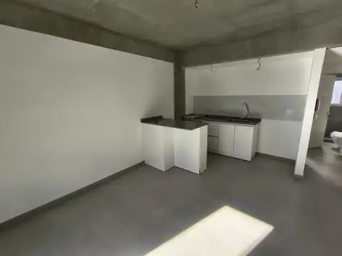 ALQUILER – 2 AMBIENTES A ESTRENAR CON BALCÓN