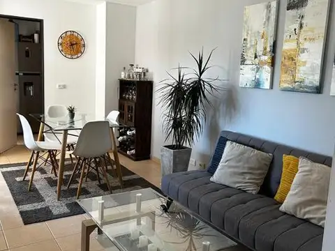 Venta | Departamento 1 Dormitorio Frente a Plaza con Pileta y Balcón | Alto Alberdi