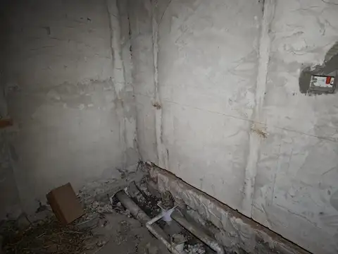 Casa 6 ambientes con 2 baños