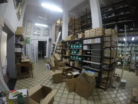 Galpon en Venta en Lanus Este, USD 174.000